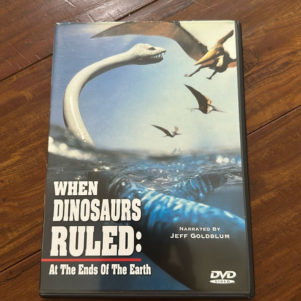 When Dinosaurs Ruled - 2 DVDs At the Ends of The Earth & Birth of the Giants‎